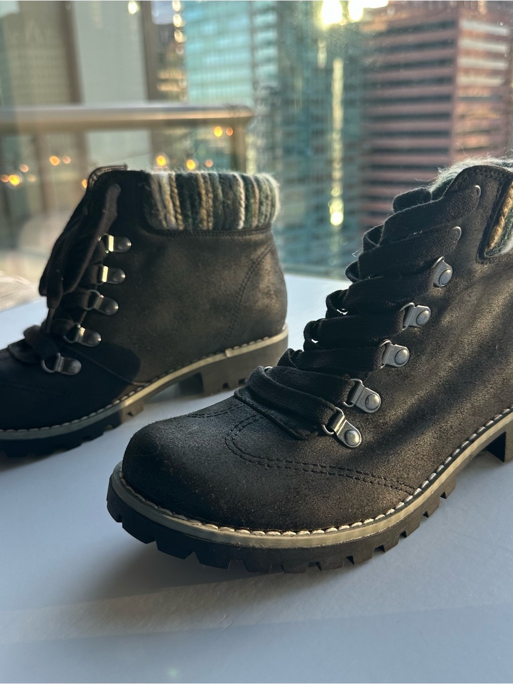 Cliffs Boots Size 8.5 Black Suede Ankle Hiker Boots with Wool Cuffs NWOT